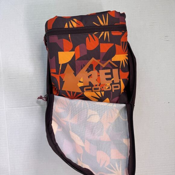 REI Co-op Roadtripper 60 Liter Duffel Bag Adventure Travel Sol Geo Raisin NEW - Picture 2 of 9